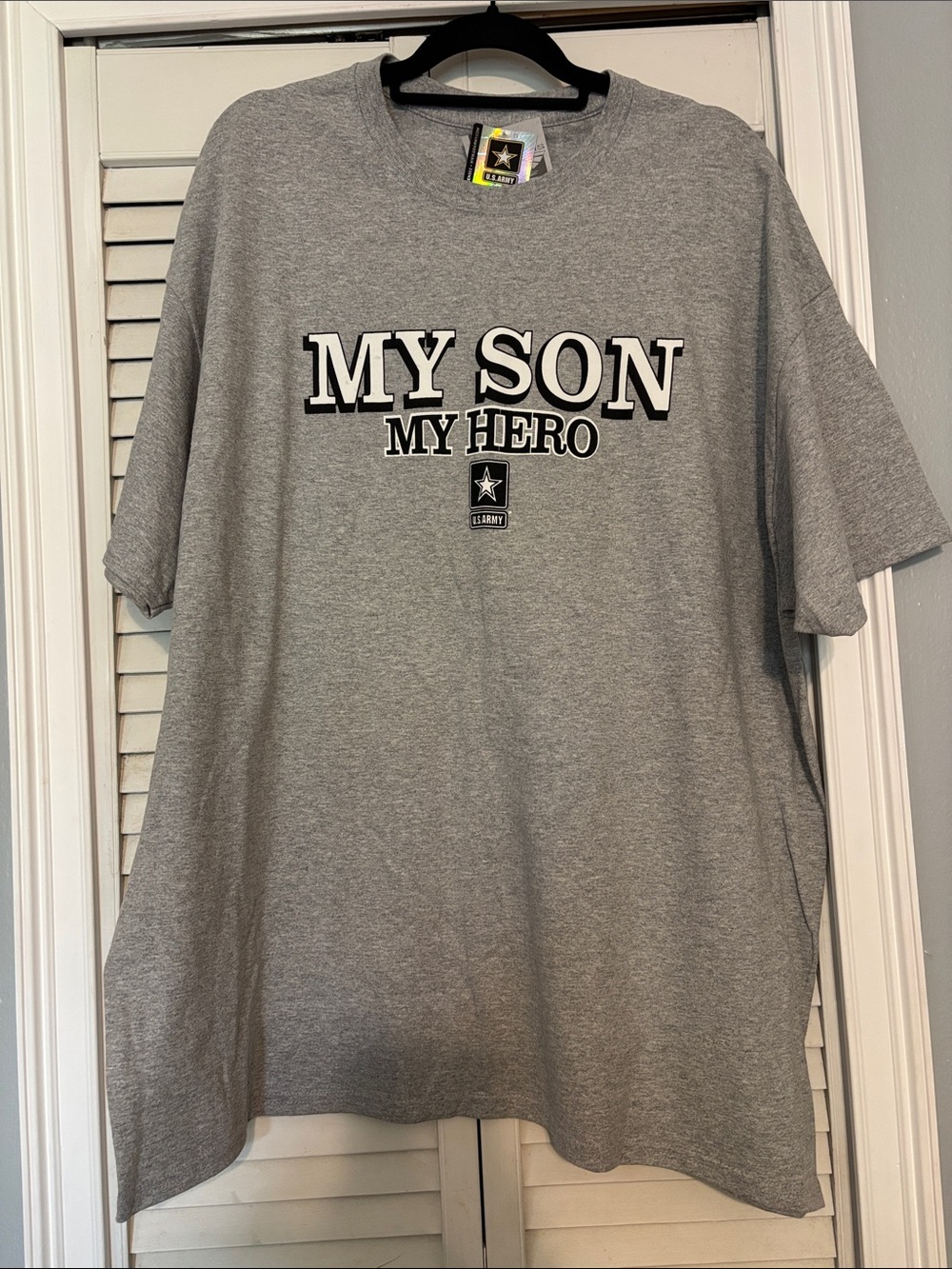U.S. Army Gray "My Son My Hero" Short Sleeve Tee with Black & White Graphic